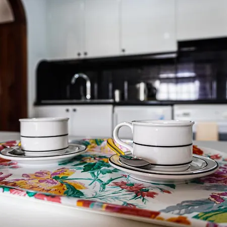 Апартаменты Comfy In Cristianos Лос Кристианос